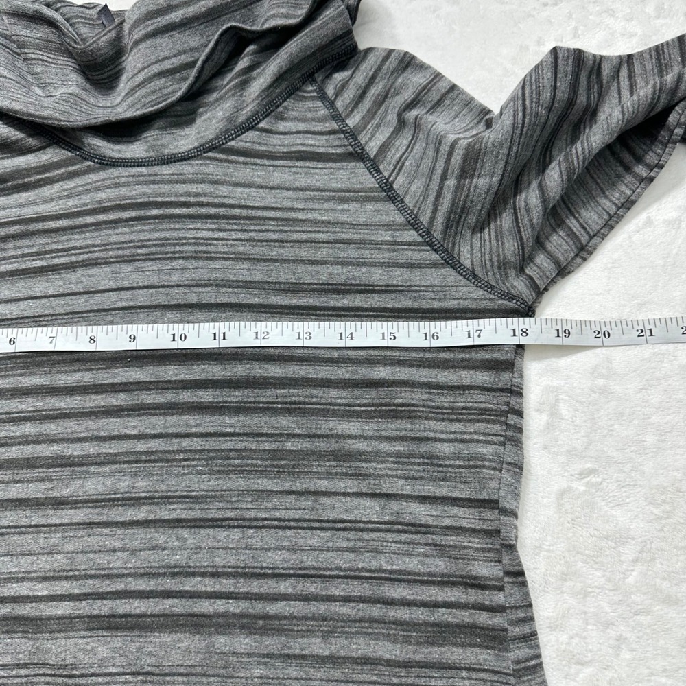 Kuhl Piper Cowl Neck Pullover Striped Activewear Top Women's Size Small - Picture 4 of 10